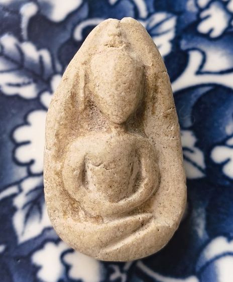 พระผงหลวงปู่ทวดเนื้อเก่าค่ะ รูปที่ 5