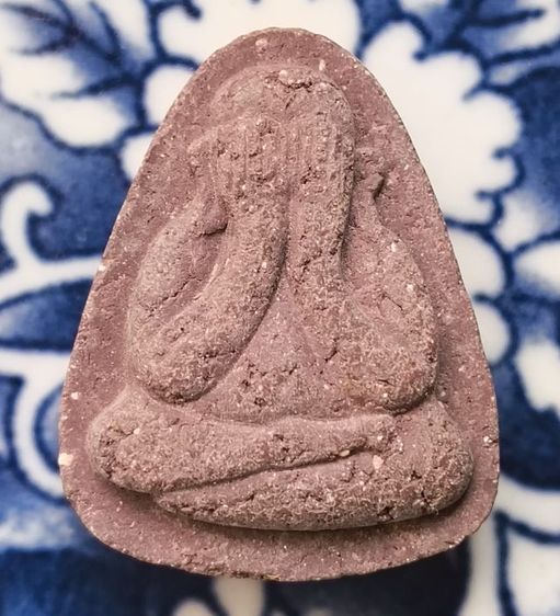 พระผงพิมพ์ปิดตาเนื้อผงคลุกรักเก่าค่ะ รูปที่ 11