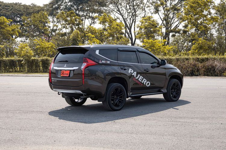 Mitsubishi Pajero Sport 2018 2.4 GT Premium Utility-car ดีเซล ไม่ติดแก๊ส เกียร์อัตโนมัติ น้ำตาล รูปที่ 4