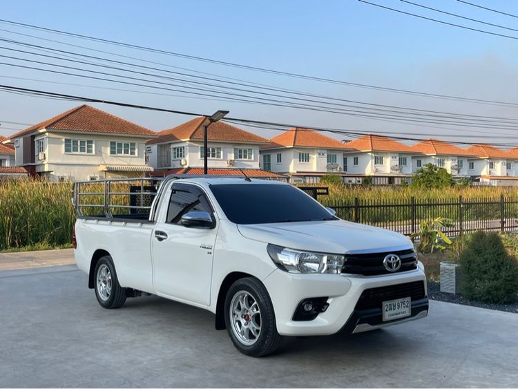 Toyota Hilux Revo 2020 2.8 J Plus Pickup ดีเซล ไม่ติดแก๊ส เกียร์ธรรมดา ขาว รูปที่ 3