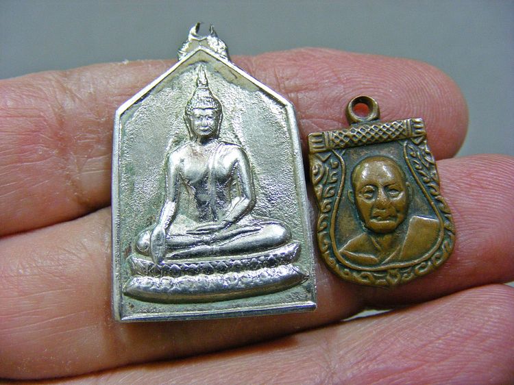 พระบ้านๆหลวงพ่อเงิน วัดดอนยายหอม