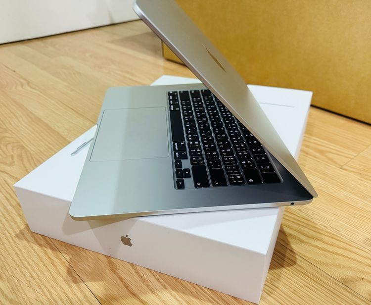 ขาย MacBook Air 15 นิ้ว M3 (2024) Ram24GB SSD512GB สี Silver รูปที่ 4