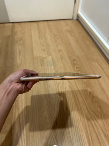 iPad Air 3 256GB Wi-Fi และ Cellular ใส่ซิมได้ สภาพดี พร้อมใช้งาน  รูปที่ 3