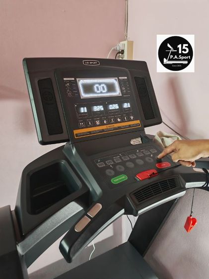 ช่างซ่อมลู่วิ่งไฟฟ้าUS fitness GT6plus ช่างซ่อมลู่วิ่งไฟฟ้าศรีด่าน12 ซ่อมได้ทุกรุ่น ทุกยี่ห้อ ทุกอาการ บริการถึงบ้านท่านทั่วไทย


