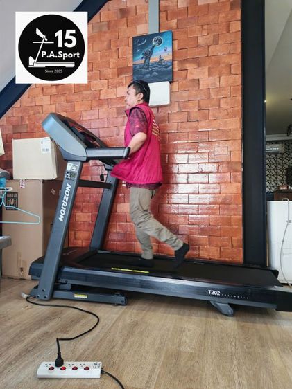 ช่างเปลี่ยนสายพานลู่วิ่งไฟฟ้าHorizon T202 ช่างซ่อมลู่วิ่งไฟฟ้าบางนา ซ่อมได้ทุกรุ่น ทุกยี่ห้อ ทุกอาการ บริการถึงบ้านท่านทั่วไทย


 รูปที่ 3