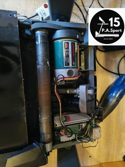 ช่างเปลี่ยนสายพานลู่วิ่งไฟฟ้าHorizon T202 ช่างซ่อมลู่วิ่งไฟฟ้าบางนา ซ่อมได้ทุกรุ่น ทุกยี่ห้อ ทุกอาการ บริการถึงบ้านท่านทั่วไทย


 รูปที่ 11