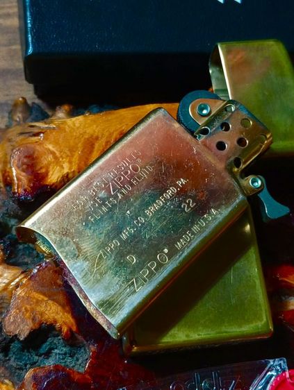 USA..ไฟแช็ค zippo แท้เนื้อทองเหลือง,เข็มขัดหนังวัวแท้หัวทองเหลืองเพรทเงิน..สภาพเยี่ยม รูปที่ 7