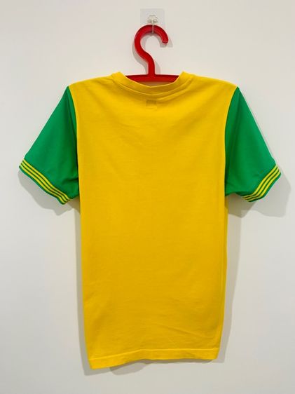 เสื้อยืด ADIDAS แท้ 💯 size L วัดจริงขนาด อก 21 ยาว 27 นิ้ว สภาพดีมาก สีเหลืองสด ดีเทลสวย ทรงสวย รายละเอียดดีมาก หายากน่าสะสมครับ รูปที่ 5