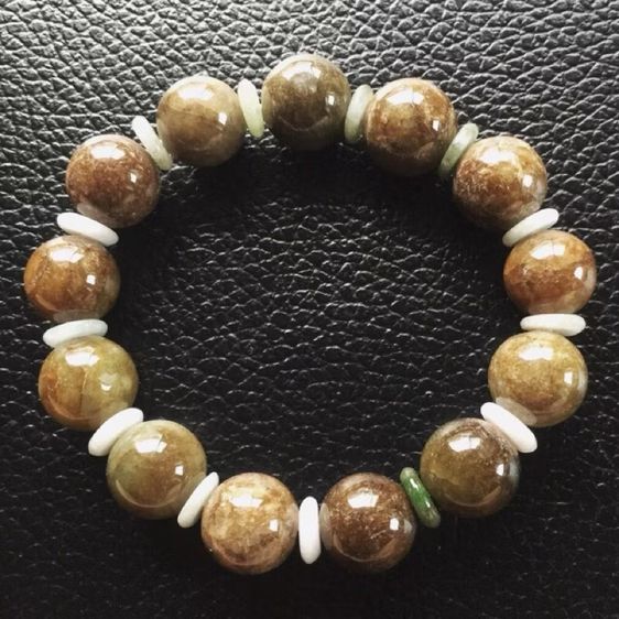 อื่นๆ Imperial Jade หยกจักรพรรดิ สร้อยข้อมือหิน ขนาด 13 MM. ส่งฟรีพร้อมแพ็คเกจกล่องสีทอง