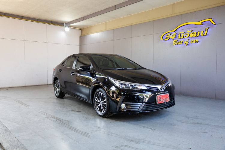 รถ Toyota Altis 1.8 E สี ดำ
