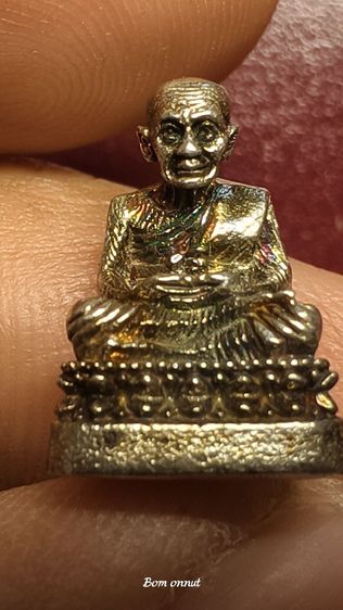 รูปหล่อหลวงปู่ทวด วัดช้างให้ สร้างพระตำหนัก ร.9 ปากพนัง ป2541
หลวงปู่ทวด วัดช้างให้ รุ่นสร้างพระตำหนัก ร9 ปากพนัง พิพิมพ์เล็กเนื้อเงิน รูปที่ 11