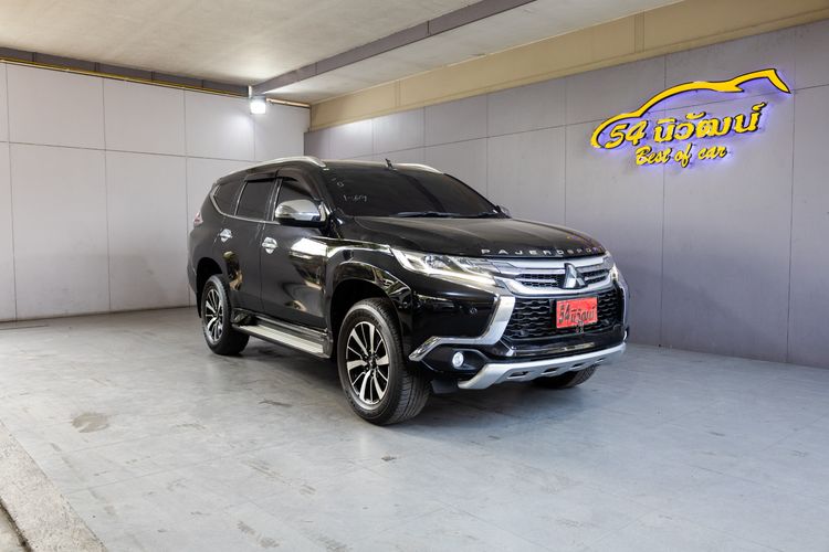 รถ Mitsubishi Pajero Sport 2.4 GT สี ดำ