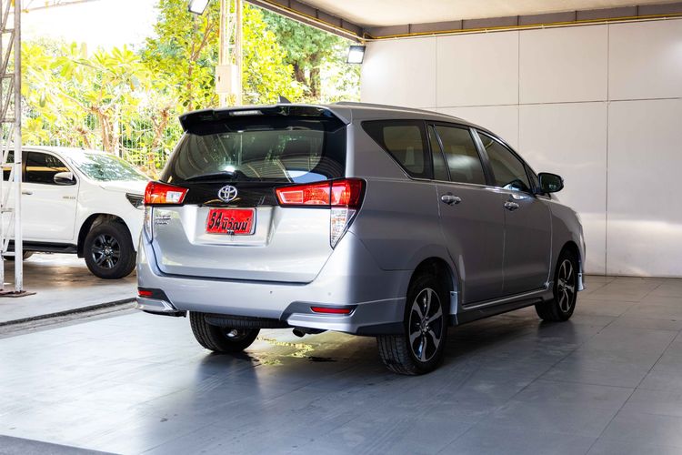 Toyota Innova 2021 2.8 Crysta Premium Utility-car ดีเซล ไม่ติดแก๊ส เกียร์อัตโนมัติ ขาว รูปที่ 4