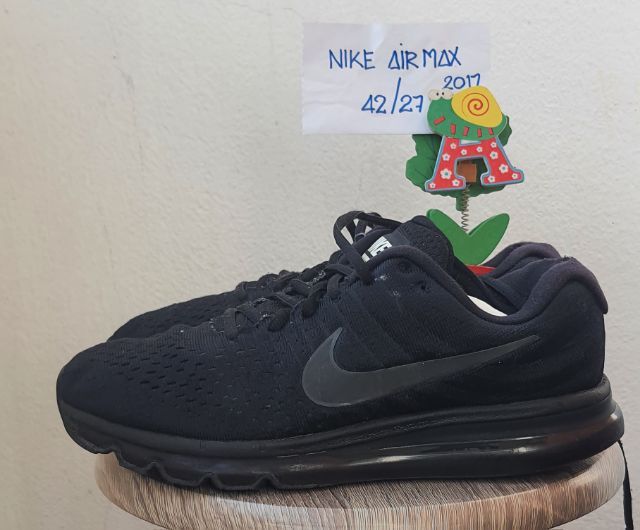 ดำ ผ้าใบ รองเท้าผ้าใบ UK 8 | EU 42 | US 9.5 Nike black