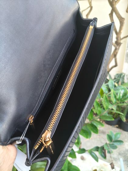 กระเป๋า Charles Keith สีดำ อะไหล่ทอง มือสอง ห้อยป้าย ใหม่มาก ส่งฟรี รูปที่ 13
