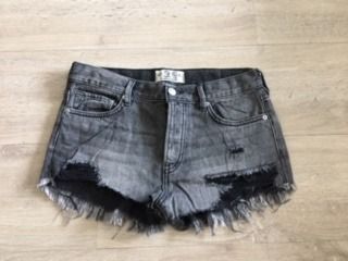 อื่นๆ กางเกงขาสั้น M อื่นๆ 25 We the Free x Free People Loving Good Vibrations Cutoff Shorts