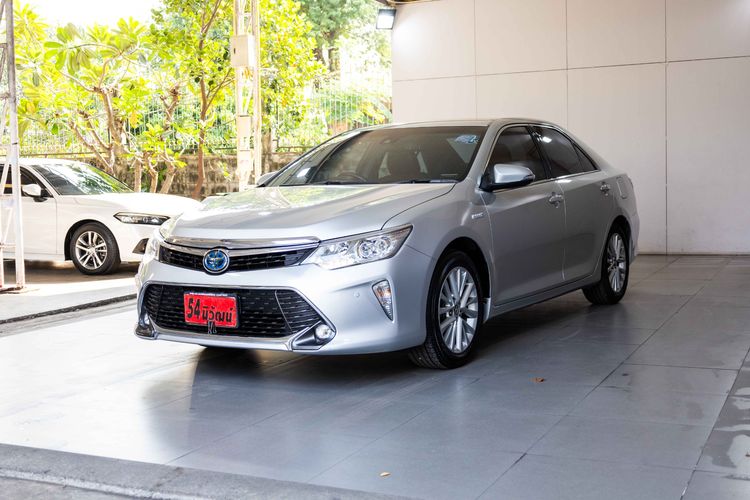 Toyota Camry 2017 2.5 HV Premium Sedan ไฮบริด ไม่ติดแก๊ส เกียร์อัตโนมัติ เงิน รูปที่ 3