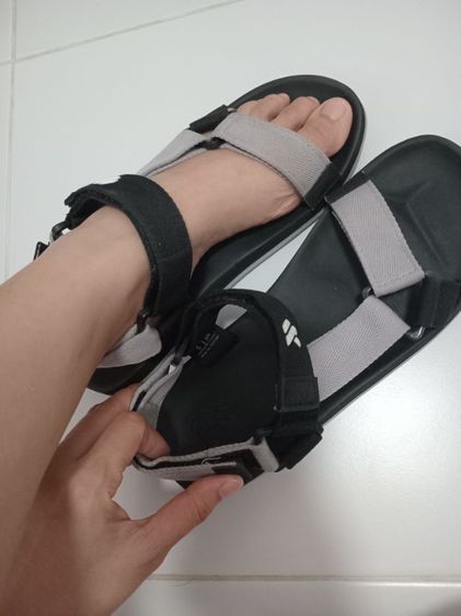 รองเท้ารัดส้น ดี เบา และทน ซื้อมา 700 ขายแค่ 350 ขนาด38