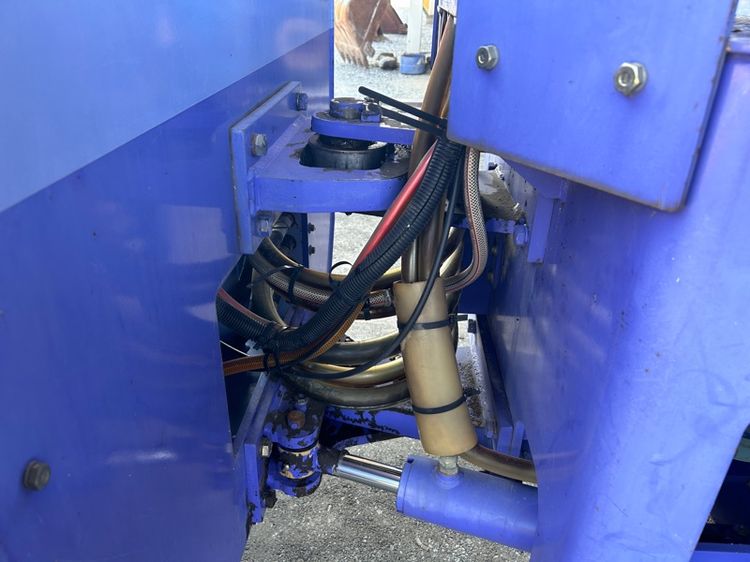 รถบดล้อหน้าเหล็กล้อหลังยาง  KOMASTU รุ่น JV40CW-3 ขนาด 4ตัน รถเก่านอก รูปที่ 9