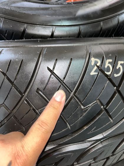 DEESTONE 255 55 18 ปี25 ยางถอดตุ่มยางใหม่ยังมีให้เห็น รูปที่ 4