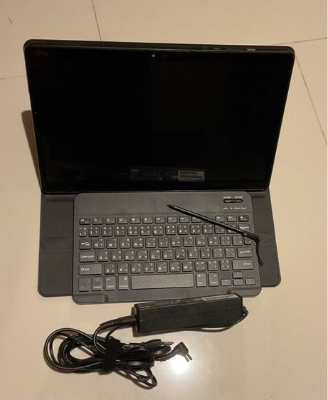 รุ่นอื่น ๆ ไม่ใช่ 4 กิกะไบต์ วินโดว์ Micro HDMI Fujitsu Q739 ราคา 4,000