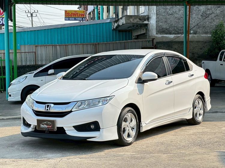 Honda City 2015 1.5 V Plus i-VTEC Sedan เบนซิน ไม่ติดแก๊ส เกียร์อัตโนมัติ ขาว รูปที่ 3