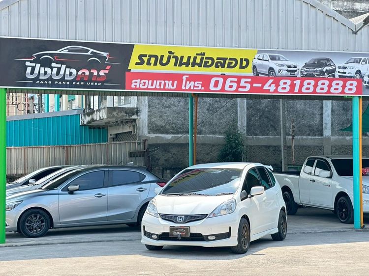 Honda Jazz 2013 1.5 SV Sedan เบนซิน ไม่ติดแก๊ส เกียร์อัตโนมัติ ขาว รูปที่ 4