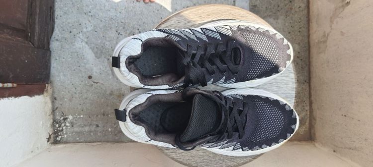 รองเท้าผ้าใบ Bulltram