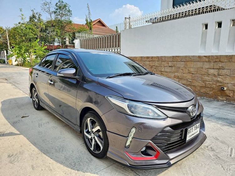 รถ Toyota Vios 1.5 High สี เทา