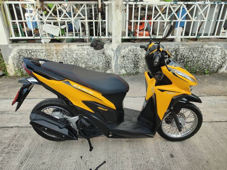 🛵ยังไงก็ขาย CLICK125 i ปี 62 เครื่องดี สีสวย สตาร์ทมือ เล่มชุดโอนครบ+เปลี่ยนถ่ายน้ำมันเครื่องฟรี ส่งฟรี30 ก.ม รูปที่ 3