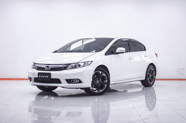 รถ Honda Civic 1.8 E i-VTEC สี ขาว