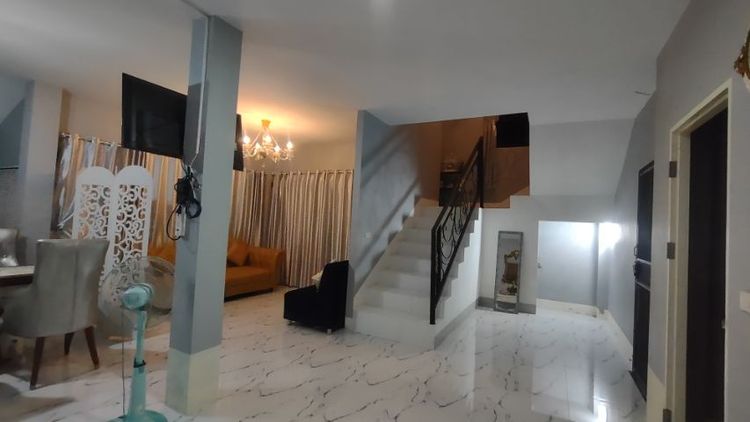 อื่นๆ ตกแต่งครบ บ้านพร้อมเฟอร์4นอน3น้ำ50ตรว​3.4ล้านฟรีโอน​เข้าซอยไทยวัสดุเพียง1.2กิโล รูปที่ 2