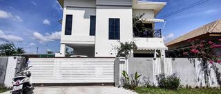 บ้านพร้อมเฟอร์4นอน3น้ำ50ตรว​3.4ล้านฟรีโอน​เข้าซอยไทยวัสดุเพียง1.2กิโล