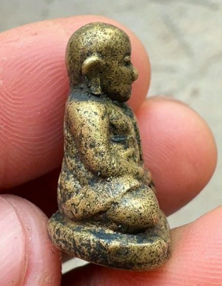 พระหลวงพ่อเงินเก่ามากพระบ้านเดิมๆครับ รูปที่ 3