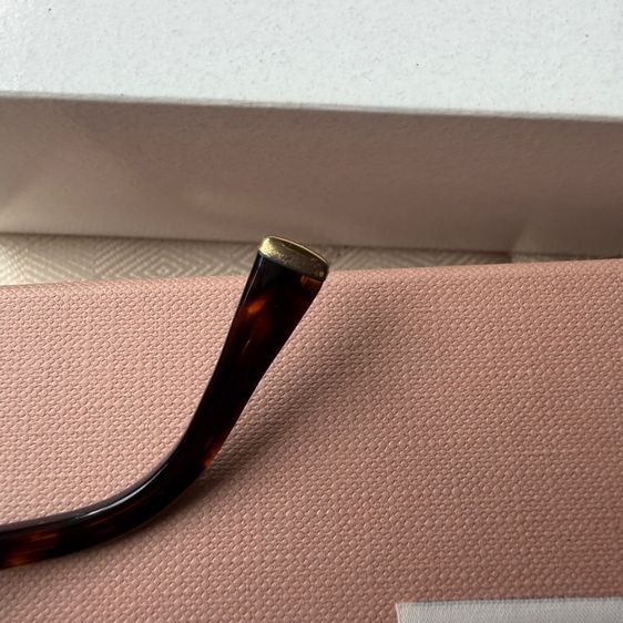 แว่นตา miumiu รูปที่ 8