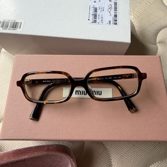 แว่นตา miumiu