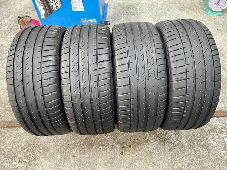ยางถอดป้ายแดงขอบ 18” ยี่ห้อ MICHELIN รุ่น PILOT SPORT 4 ขนาด 235-40R18 ปี 25 สีเส้นตุ่มหน้ายางยังอยู่ครบ รูปที่ 8