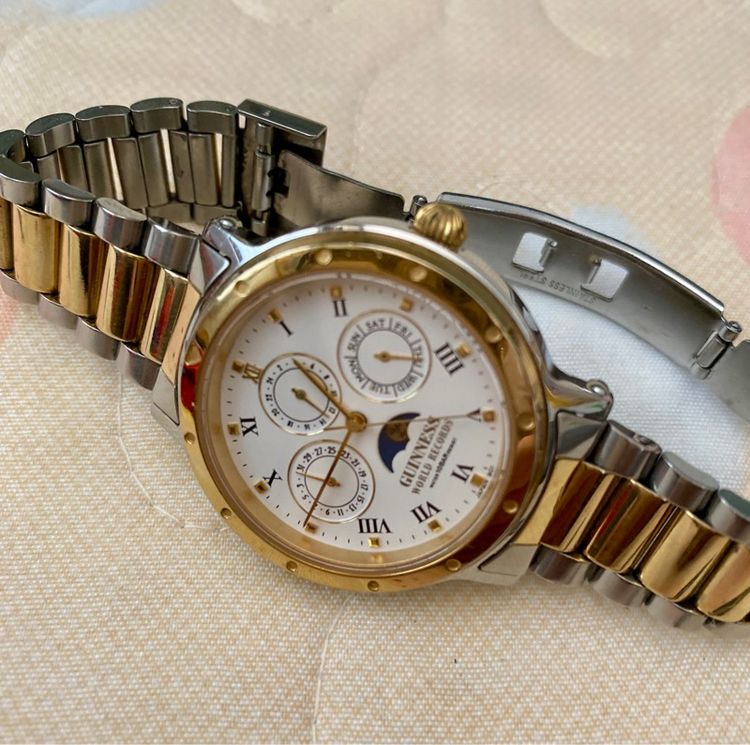 นาฬิกา กินเนสบุค แท้สะสม ขนาด 40 มม สวยมาก ส่งฟรี