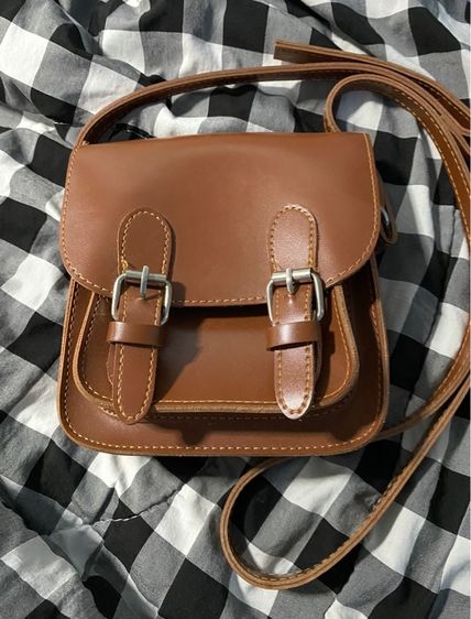 กระเป๋าสะพาย