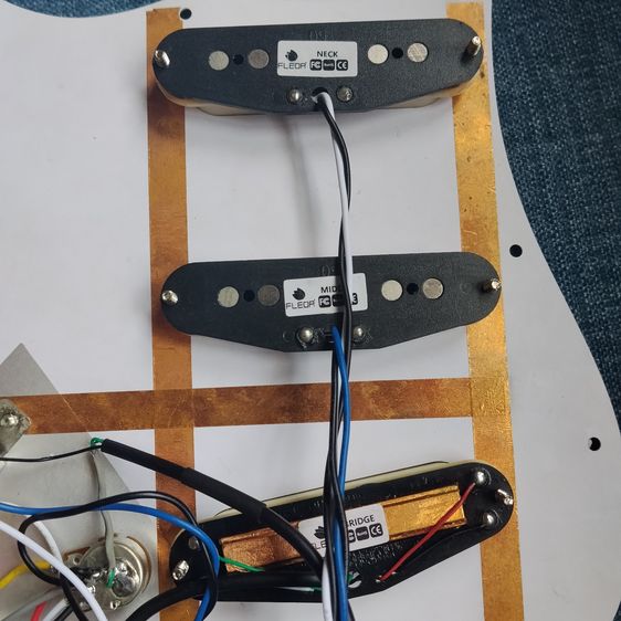 ชุด Pickups กีต้าร์ไฟฟ้า รูปที่ 3