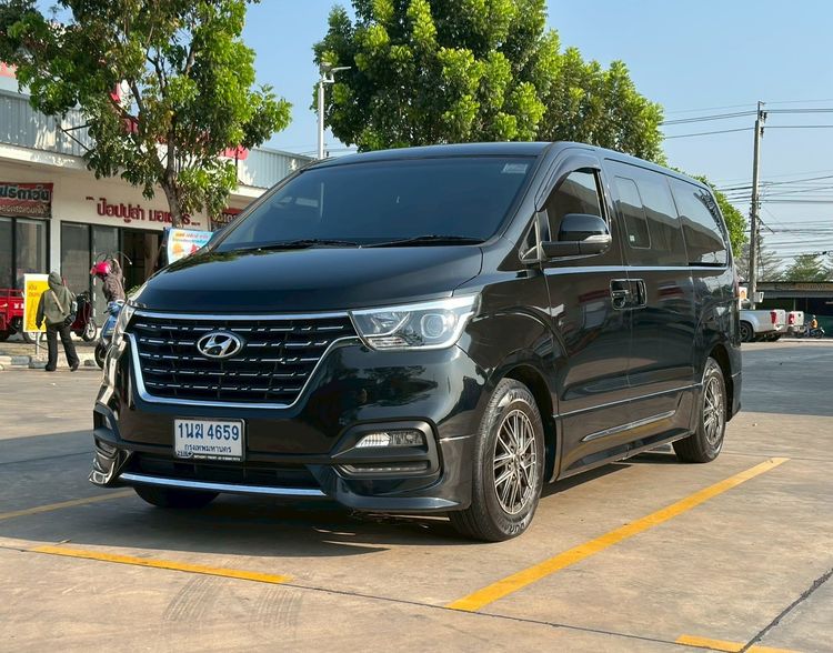Hyundai H-1  2022 2.5 Deluxe Van ดีเซล ไม่ติดแก๊ส เกียร์อัตโนมัติ ดำ รูปที่ 2