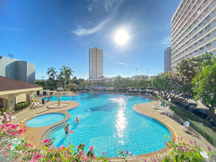 คอนโดมิเนียมขายและให้เช่า – หาดจอมเทียน