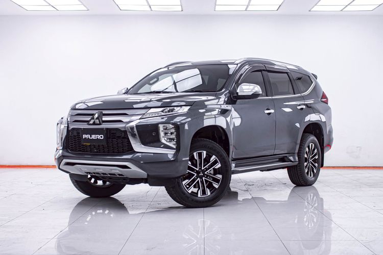 รถ Mitsubishi Pajero Sport 2.4 GT Premium 2WD สี เทา