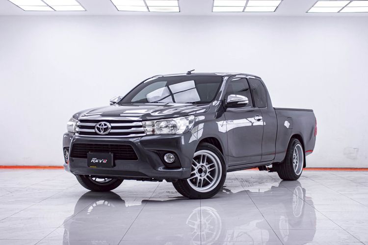 รถ Toyota Hilux Revo 2.4 J Plus สี เทา