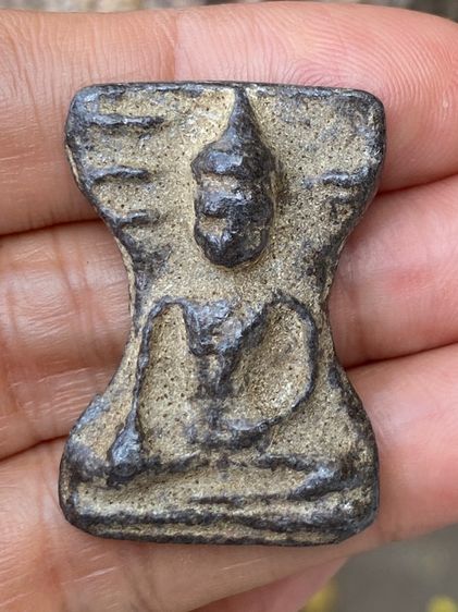 พระเก่าเนื้อโลหะ