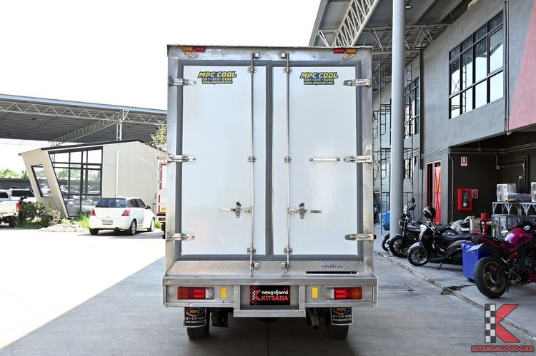 Toyota Hilux Revo 2022 2.4 Entry Pickup ดีเซล ไม่ติดแก๊ส เกียร์อัตโนมัติ ขาว รูปที่ 4