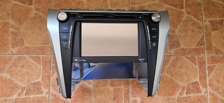 จอ DVD เดิมติดรถพร้อม Navigator ติดอยู่ในรถยนต์ Camry 2.0 g extremo ปี 2016 รูปที่ 3