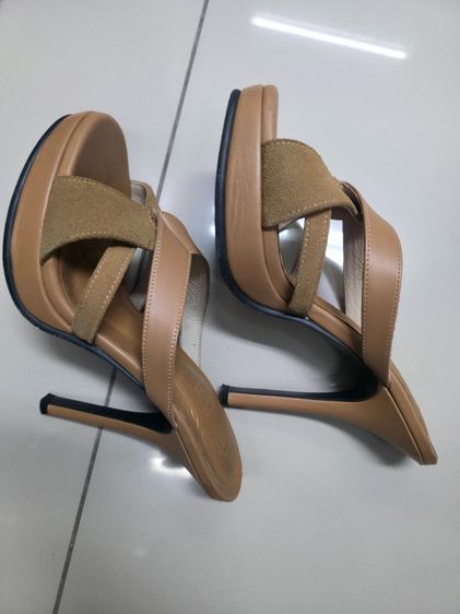 รองเท้าส้นสูงหนังแท้TAYWINรุ่น HSC-30 หนังนิ่มสีเบจอ่อน-หนังกลับสีครีม เบอร์36  รูปที่ 9