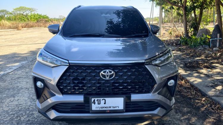 รถ Toyota Veloz 1.5 Premium สี บรอนซ์เงิน