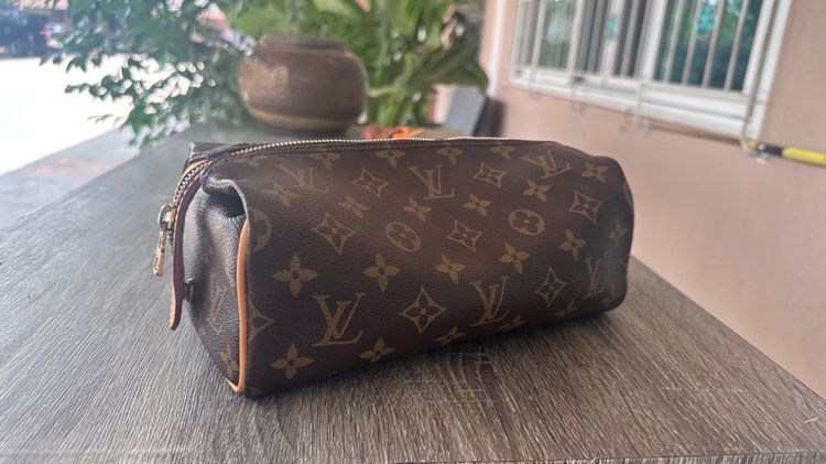 เป๋าเครื่องสำอางค์ LV รูปที่ 12